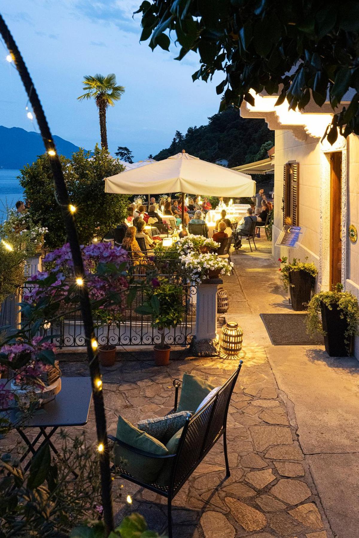 Hotel La Rondinella Каннеро-Ривьера Экстерьер фото