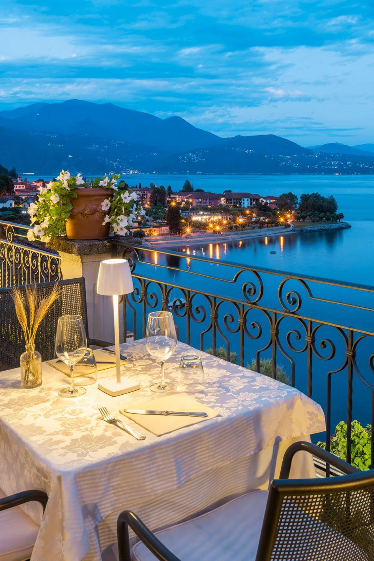 Hotel La Rondinella Каннеро-Ривьера Экстерьер фото